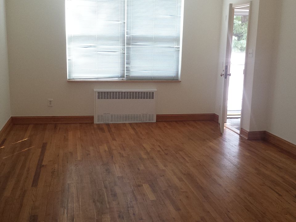 1st image of 1814 Burnett St #2