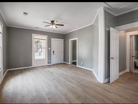 5th image of 1033 Bruce St