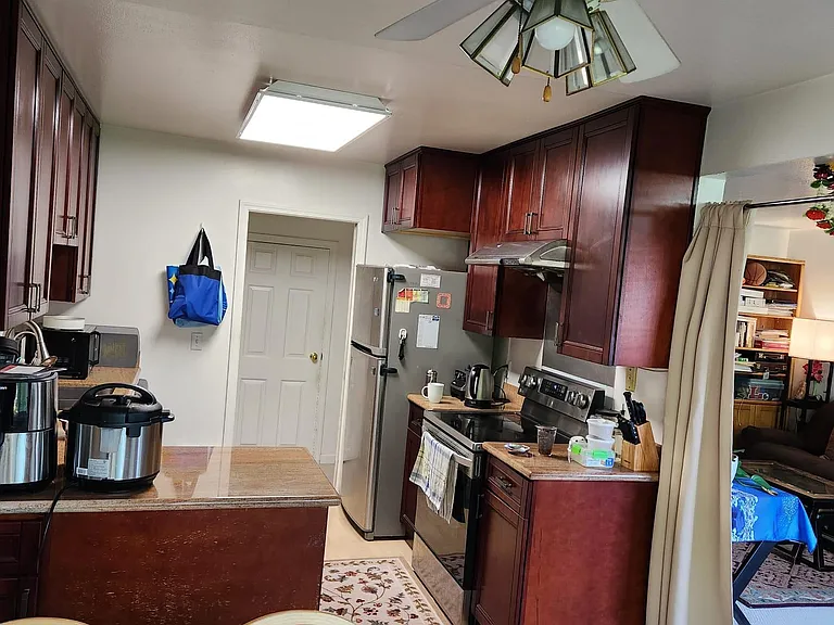 7110 Rainbow Dr #21 — Photo 6