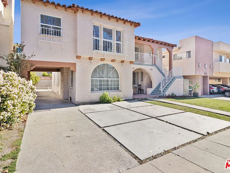 826 S Holt Ave — Photo 21