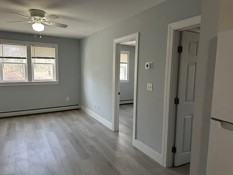 1167 Phinneys Ln #7 — Photo 5