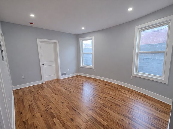 5th image of 172 Hollywood Ave Floor 1