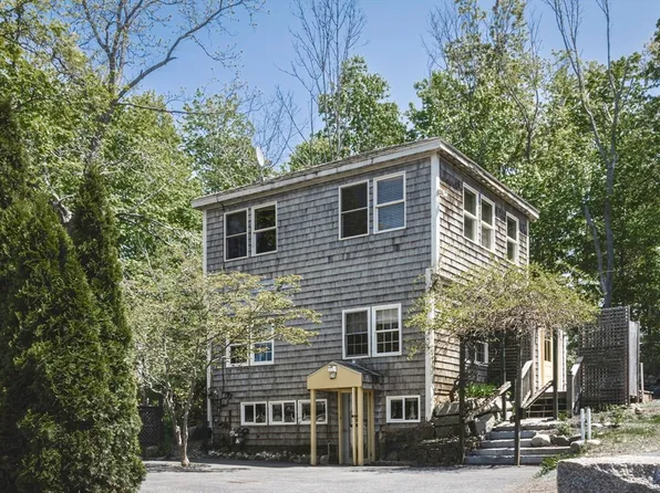 127R Leonard St, Gloucester, MA 01930