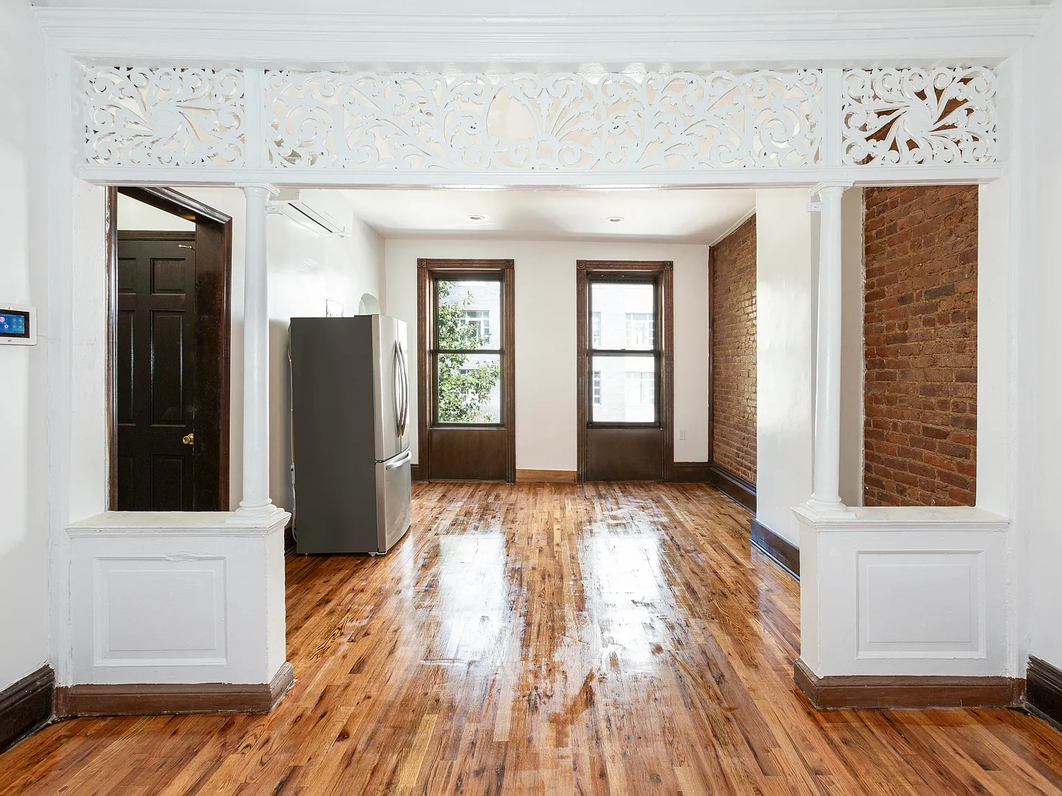 1030 Greene Ave — Photo 3
