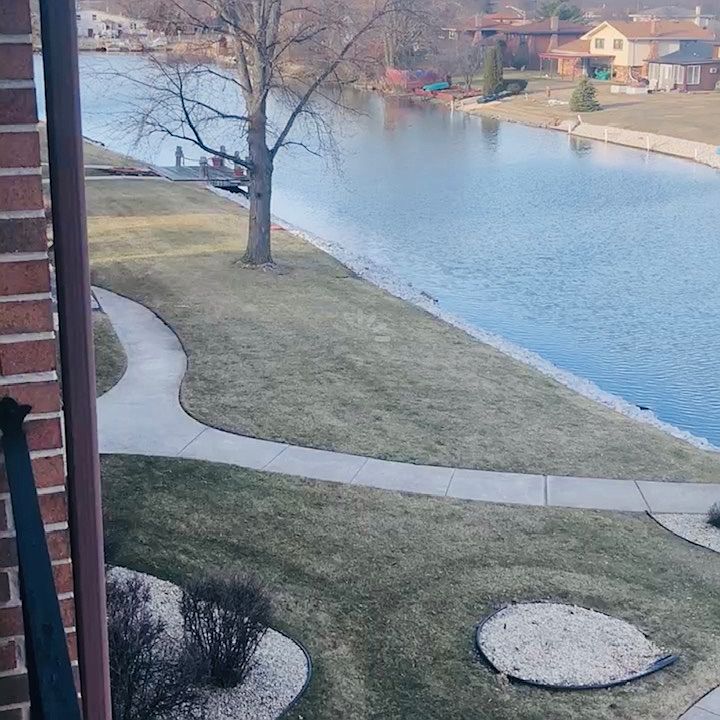 1st image of 19549 Lake Shore Dr