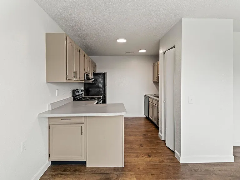 Metro Apartments At Bethalto — Photo 17