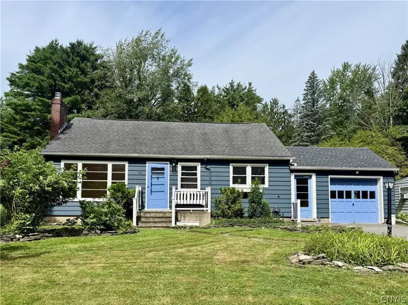 14 S Ten Eyck Ave, Cazenovia, NY 13035