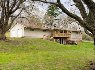 S5299 Lewison Rd, Viroqua, WI 54665