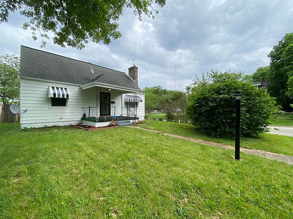 1st image of 884 S Weyant Ave
