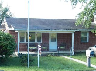 353 Water St, Oley, PA 19547