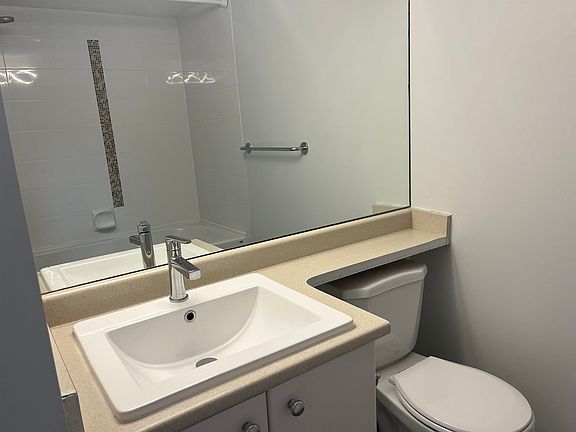 5th image of 45567 Yale Rd #101
