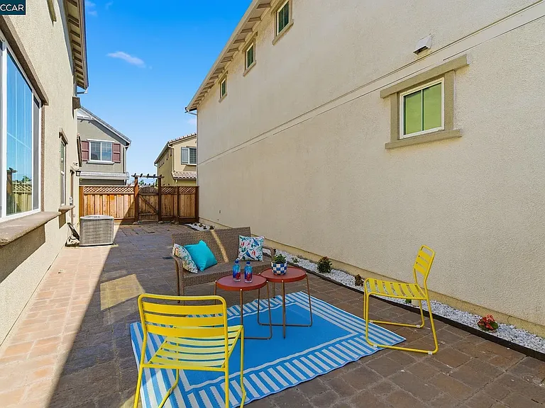 49 E Funderburg Blvd — Photo 10