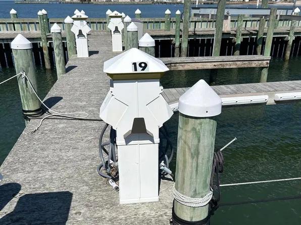 102 W Roosevelt Ave #C-19, Long Beach Township, NJ 08008