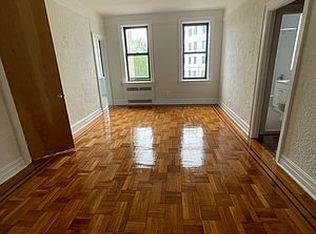 100 E 18th St #5F, Brooklyn, NY 11226