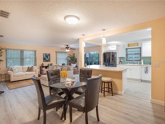 4th image of 6070 80th St N Unit 302