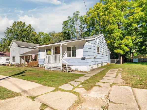 921 Hickory St, Niles, MI 49120