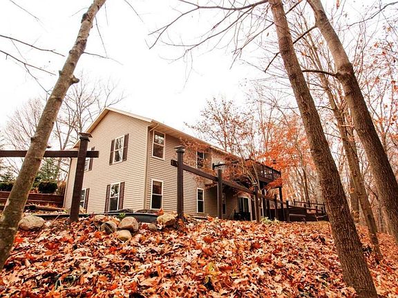 2nd image of 4560 Heald St