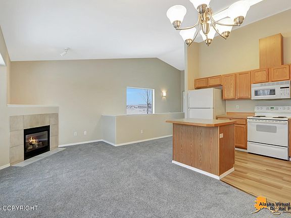 2nd image of 1731 Lore Rd APT 1