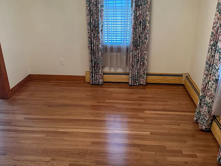 8265 Franklin Ln — Photo 16