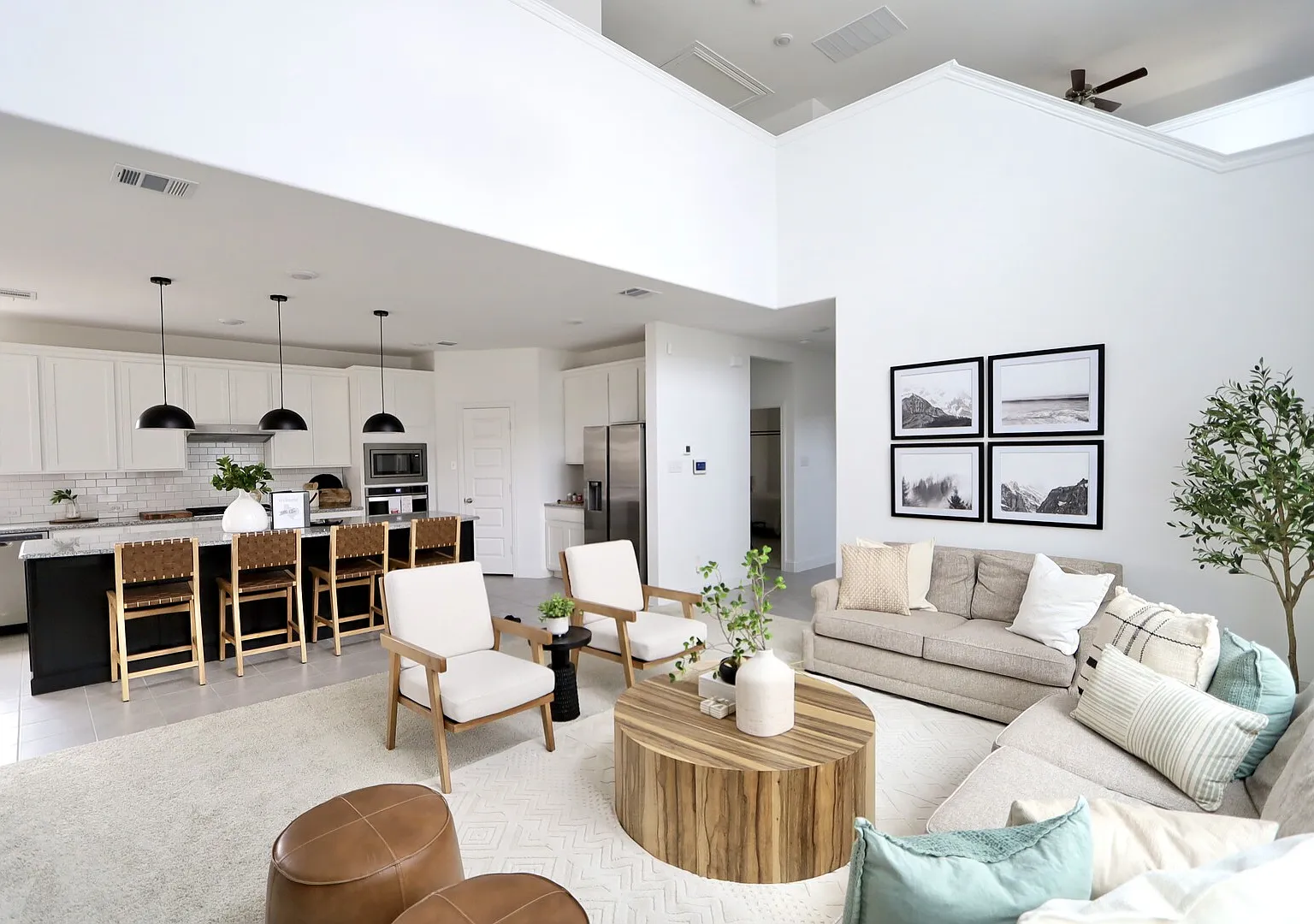 4 - Bedroom with Game Room & Fire Pit — Photo 2