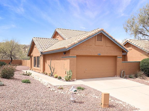 2nd image of 1347 E Stoney Canyon Cir W