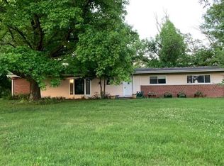 1140 Weidman Rd, Chesterfield, MO 63017