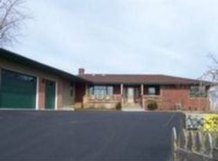 11909 Lakeshore Dr, Pleasant Prairie, WI 53158