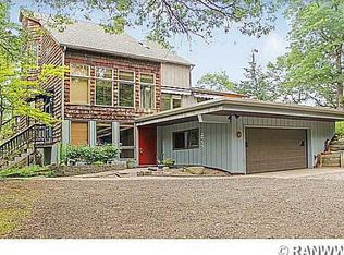 5310 S Shorewood Dr, Eau Claire, WI 54703