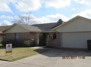 405 Bedivere Dr, Victoria, TX 77904