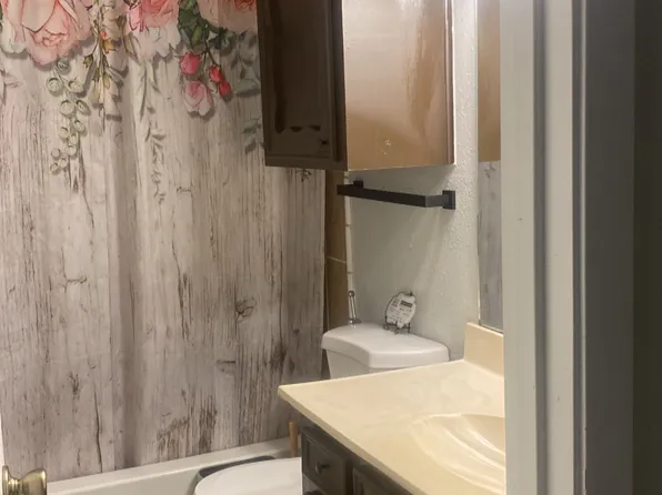 111 Rigby Owen Rd #1, Conroe, TX 77304