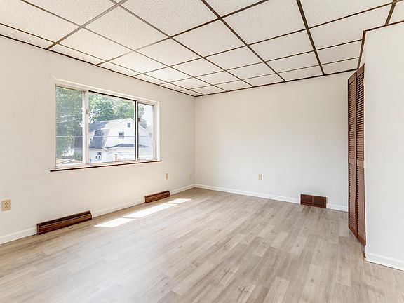 2nd image of 1401 4th Ave APT 1