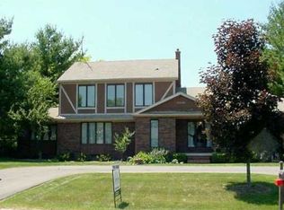 16930 Cynthia Ln, Haslett, MI 48840