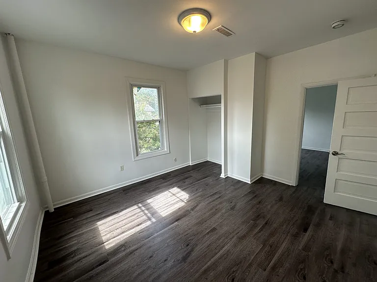 901 Alabama Ave SE — Photo 11
