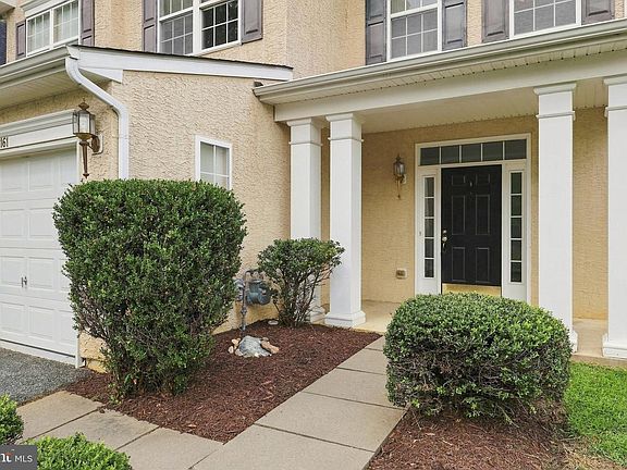 2nd image of 161 Springfield Cir