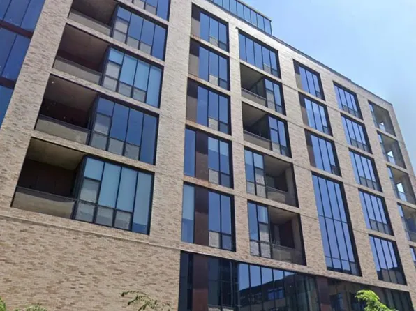 750 S 2nd St APT 402, Minneapolis, MN 55401