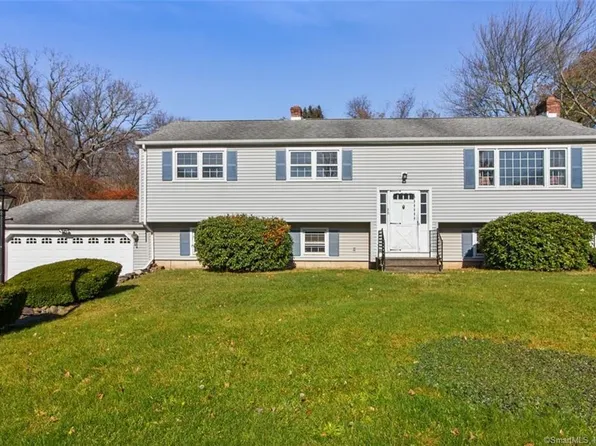 66 Chapel Hill Road, North Haven, CT 06473