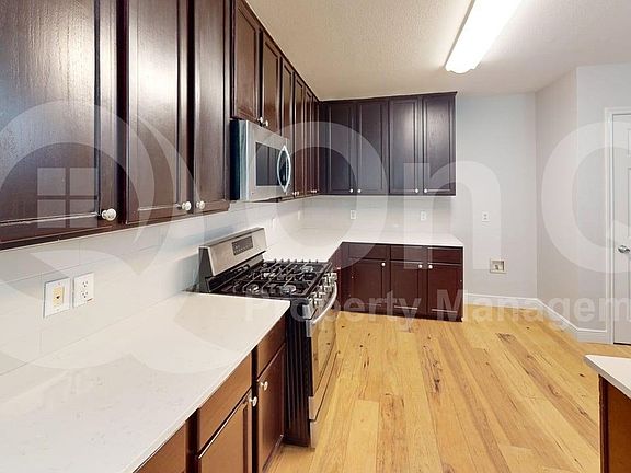 5th image of 2208 Lanshire Dr