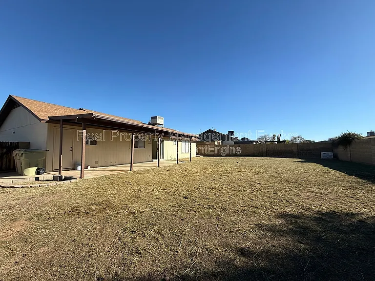 6437 W Sierra St — Photo 23