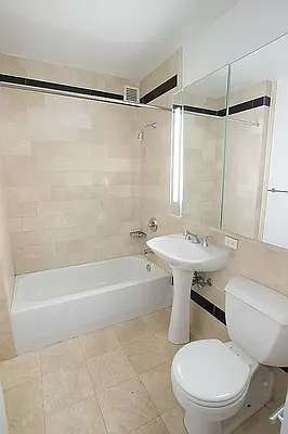 Rented by New York Residence | media 33