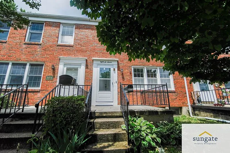 3 bed, 2.0 bath, 1580 sqft, $1,999 — Photo 1