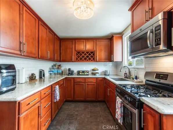 2410 W 144th St, Gardena, CA 90249