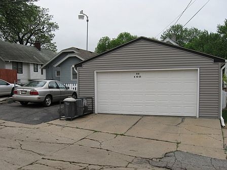 3rd image of 615 N 43rd St