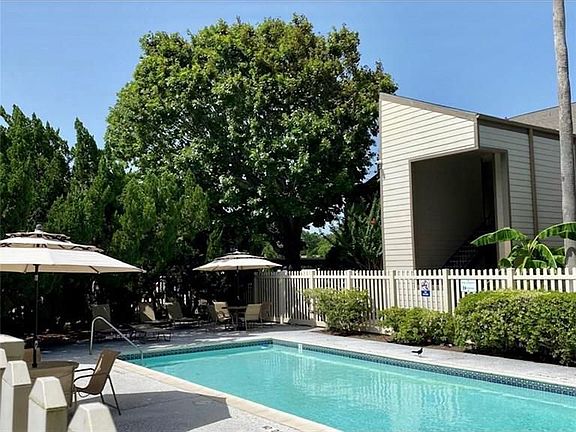 2nd image of 7144 N Holiday Dr