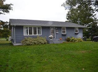 103 Oak Dr, Charlottetown, PE C1A 7Y8