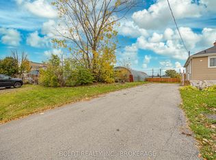 2 Ashford Pl, Saint Catharines, ON L2P 2E9