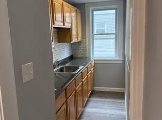 15 S Ward St #2, Worcester, MA 01610