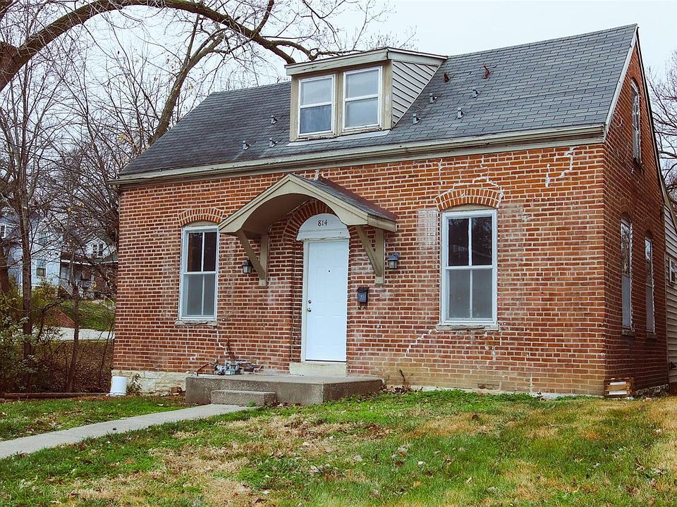 1st image of 814 Broadway St