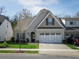 919 Cherry Grove Dr, Hendersonville, TN 37075