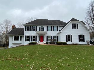 4510 Maine Trl, Crystal Lake, IL 60012