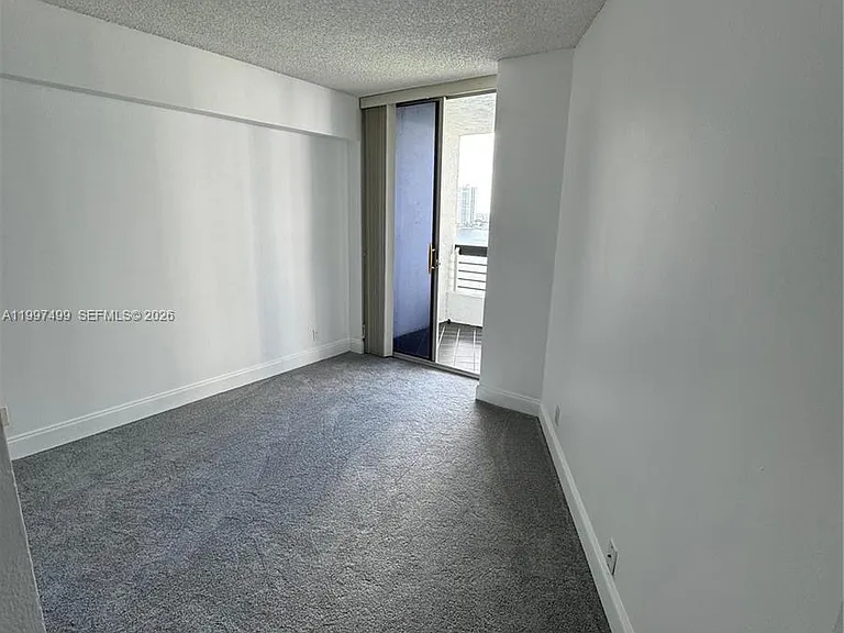 3600 Mystic Pointe Dr #1504 — Photo 17